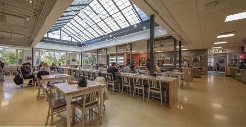 <strong>UConn Whitney Dining Hall</strong><br> Storrs, CT